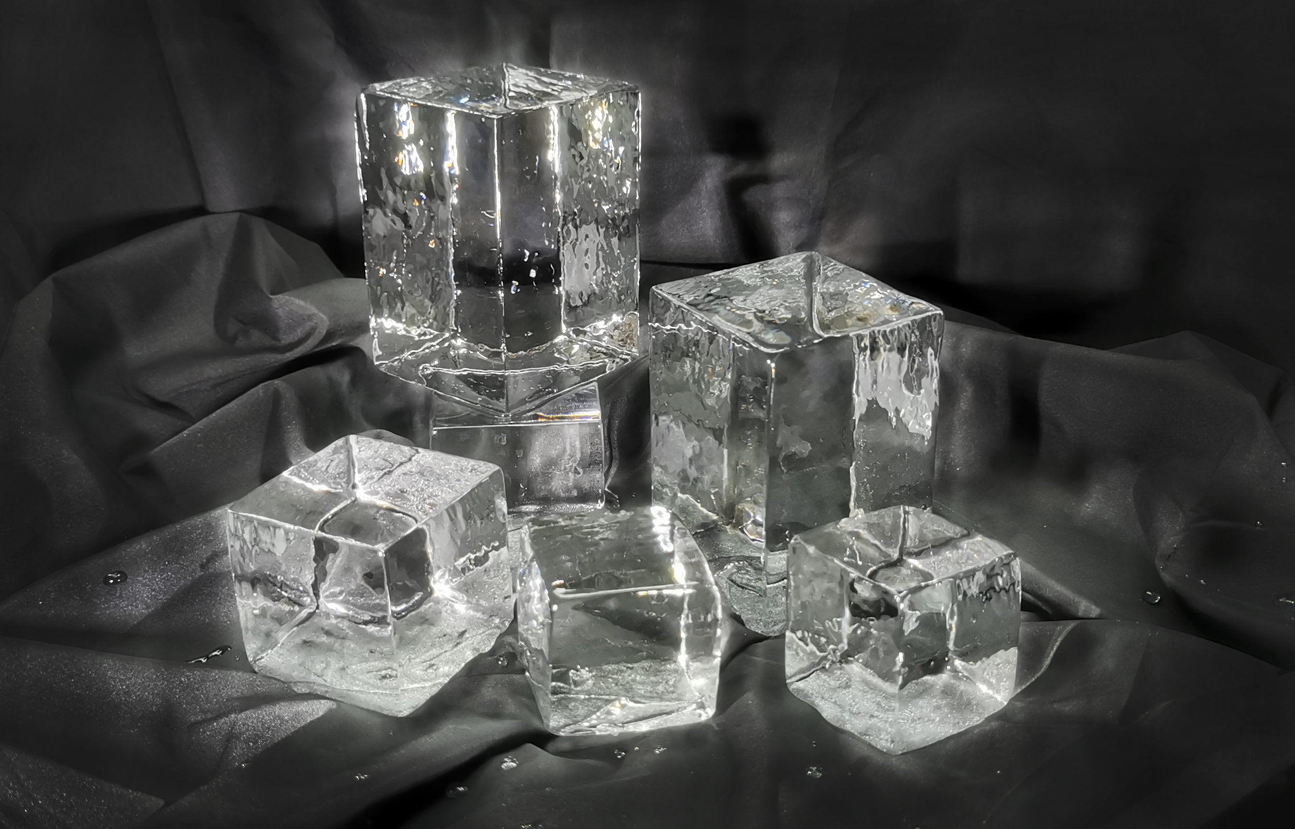 Кубики изо льда